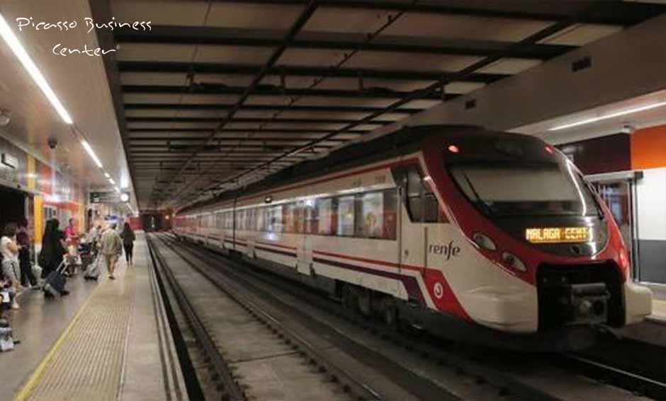 Aeropuerto de Málaga a 8 minutos en tren cercanías Renfe